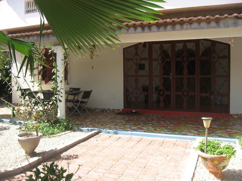Babao Hotel M'Bour Exterior photo