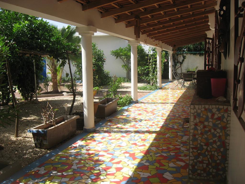 Babao Hotel M'Bour Exterior photo