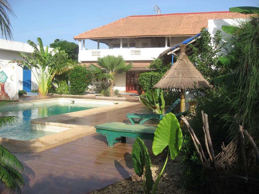 Babao Hotel M'Bour Exterior photo